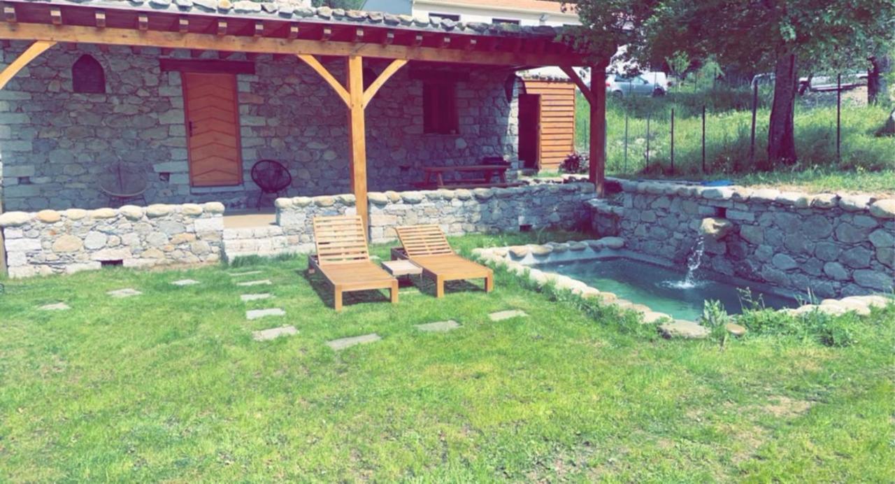 Gasthaus La bergerie du Chêne Omessa Exterior foto